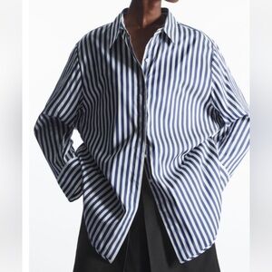 COS Women’s waisted button up striped Sz 8